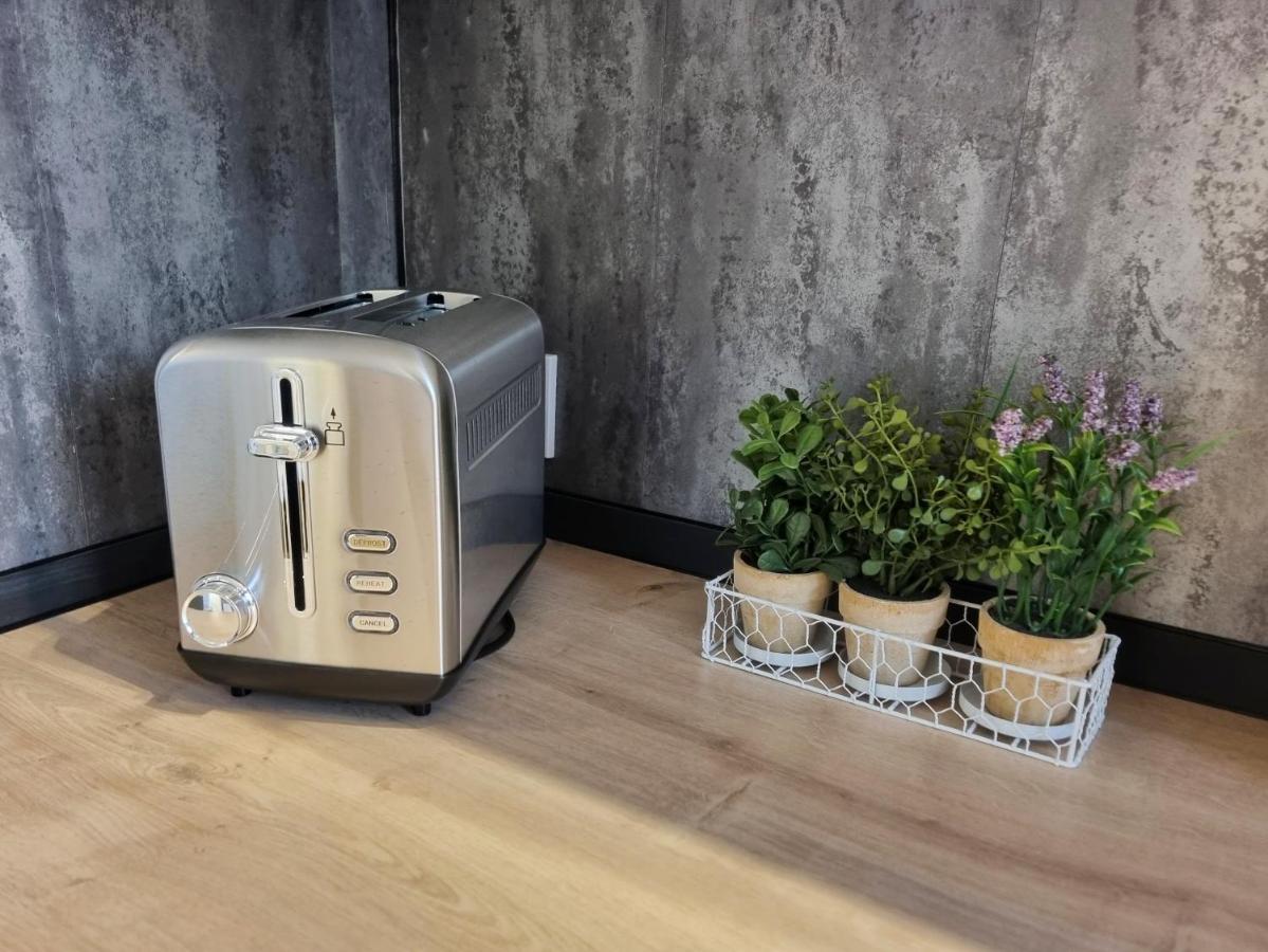 Cosy Apartment Nearby Train Station! ワトフォード エクステリア 写真